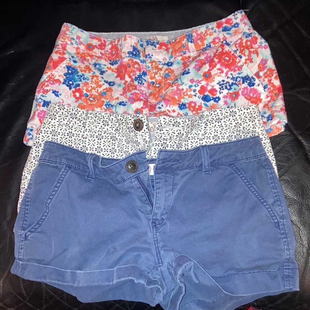 3 pairs of SO shorts used